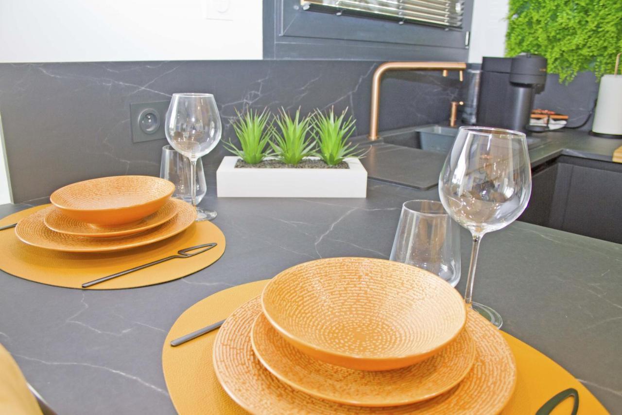 Luxury Garden Jacuzzi Promenade Apartment นีซ ภายนอก รูปภาพ