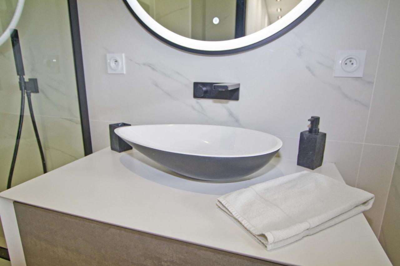 Luxury Garden Jacuzzi Promenade Apartment นีซ ภายนอก รูปภาพ